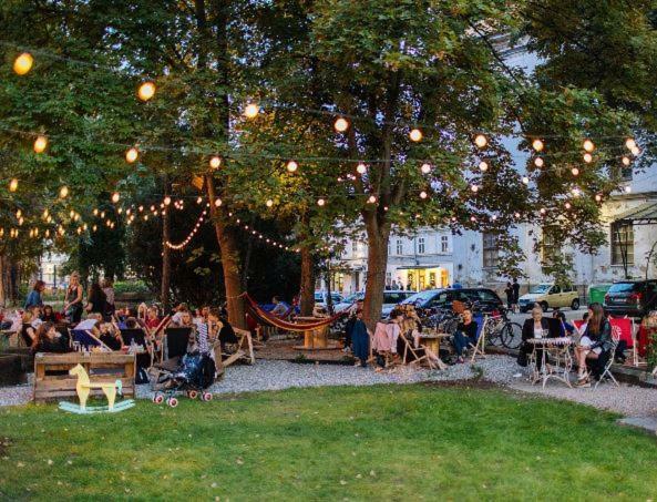 Singer Apartment Old Town クラクフ エクステリア 写真